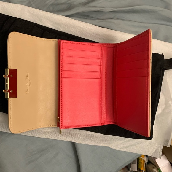 💯authentic Dior cannage lambskin beige and pink mid wallet⭐️ - Picture 7 of 17